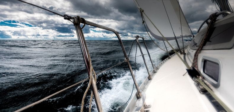 Stálice ve Skippers Clubu: Vybavte se na palubu v Sailing Centru
