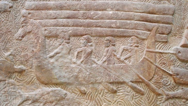Reliéf na zdi paláce krále Sargona II. v Dur Sharrukin v Asýrii 